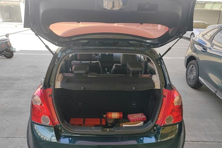 Used Suzuki Swift 2016 1.5L Automatic Fashionable Coolplay Edition Trunk