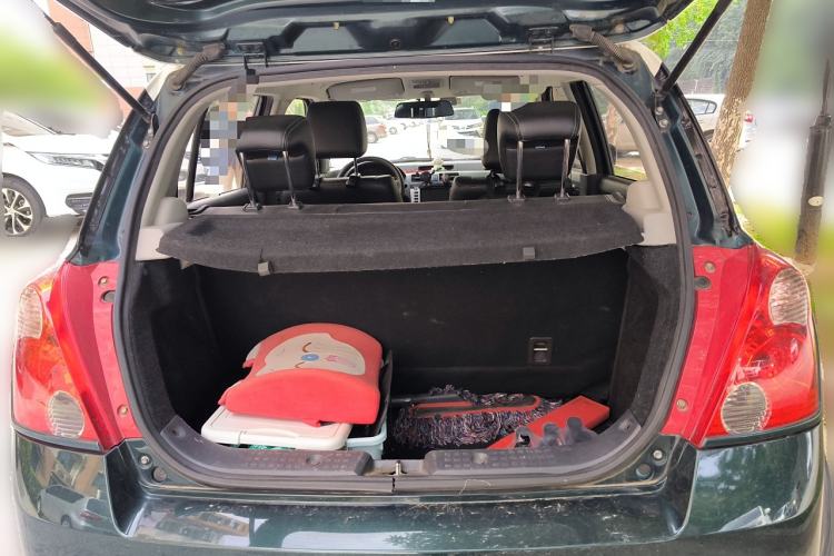 Used Suzuki Swift 2016 1.5L Manual Fashion Edition Cool Play Version Trunk