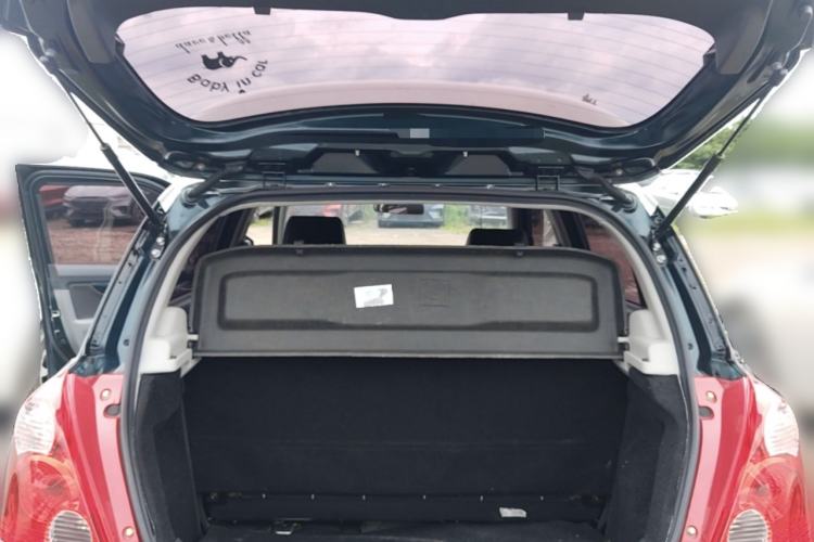 Used Suzuki Swift 2016 1.5L Automatic Fashionable Coolplay Edition Trunk