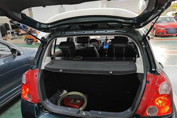 Used Suzuki Swift 2016 1.5L Automatic Fashionable Coolplay Edition Trunk