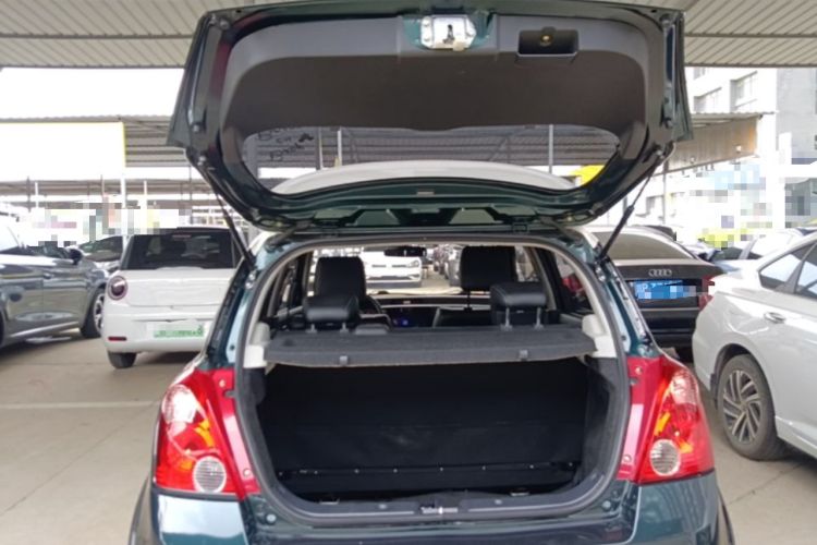 Used Suzuki Swift 2016 1.5L Automatic Fashionable Coolplay Edition Trunk