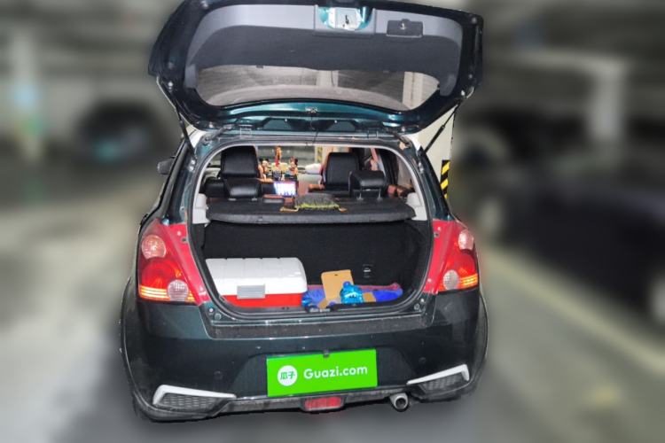 Used Suzuki Swift 2016 1.5L Automatic Fashionable Coolplay Edition Trunk