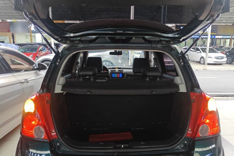 Used Suzuki Swift 2016 1.5L Automatic Fashionable Coolplay Edition Trunk