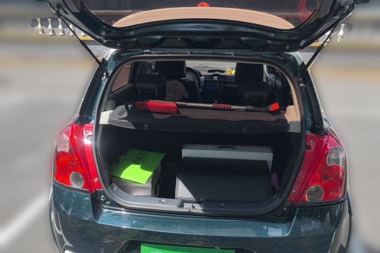Used Suzuki Swift 2016 1.5L Automatic Fashionable Coolplay Edition Trunk