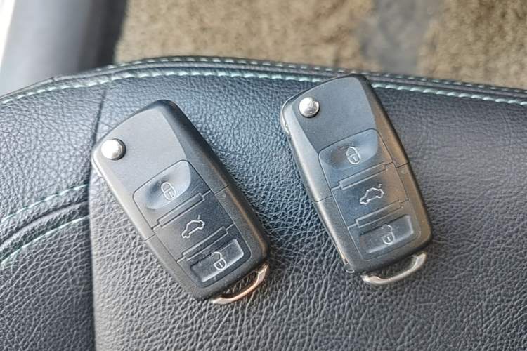 Used Suzuki Swift 2016 1.5L Automatic Fashionable Coolplay Edition Vehicle Key