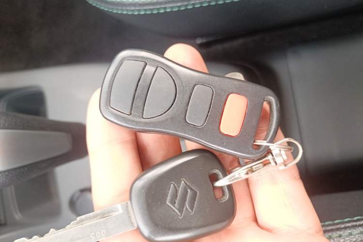 Used Suzuki Swift 2016 1.5L Automatic Fashionable Coolplay Edition Vehicle Key