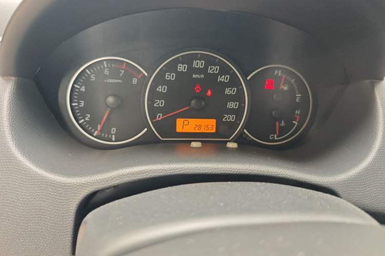 Used Suzuki Swift 2016 1.5L Automatic Fashionable Coolplay Edition Odometer Close Up