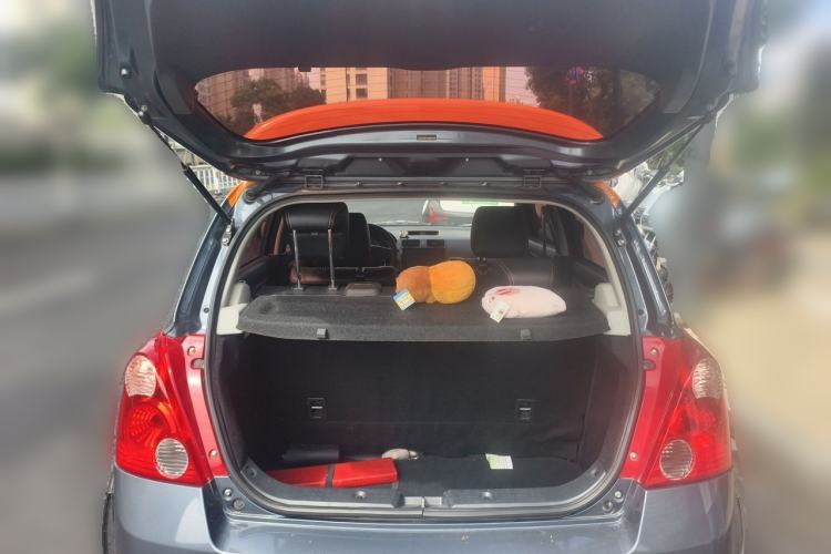 Used Suzuki Swift 2016 1.5L Automatic Fashionable Coolplay Edition Trunk