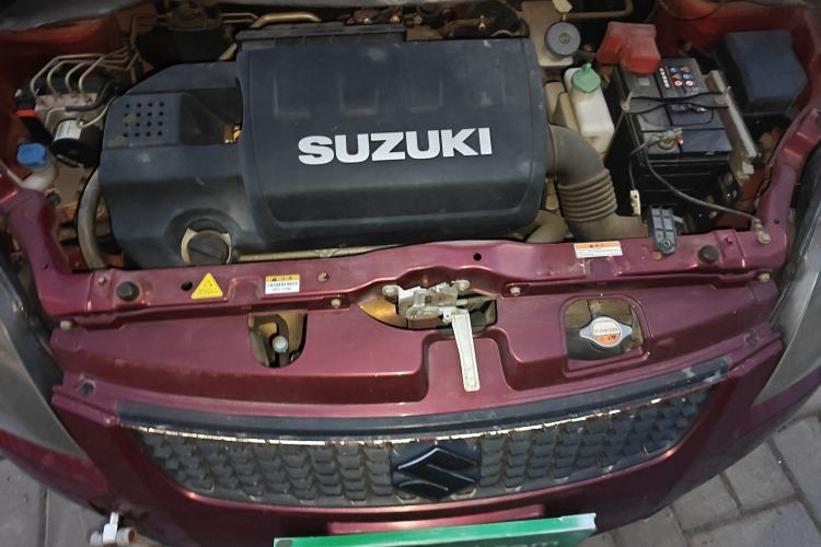 Used Suzuki Swift 2016 1.5L Manual Fashion Model Engine Bay
