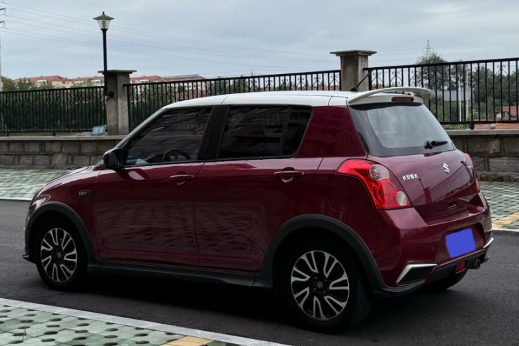 Used Suzuki Swift 2016 1.5L Manual Fashion Model Exterior 4