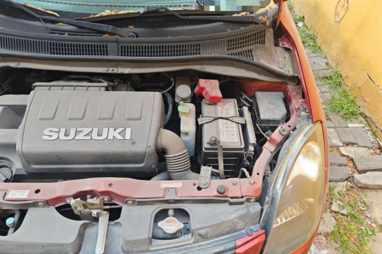 Used Suzuki Swift 2016 1.5L Manual Fashion Model Engine Bay Left