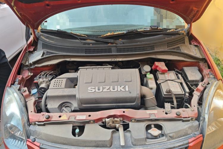 Used Suzuki Swift 2016 1.5L Manual Fashion Model Engine Bay