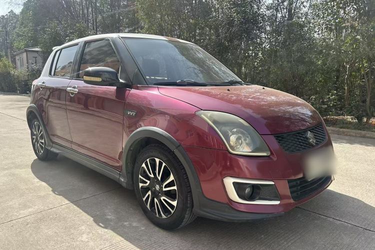 Used Suzuki Swift 2016 1.5L Manual Fashion Model Exterior 2