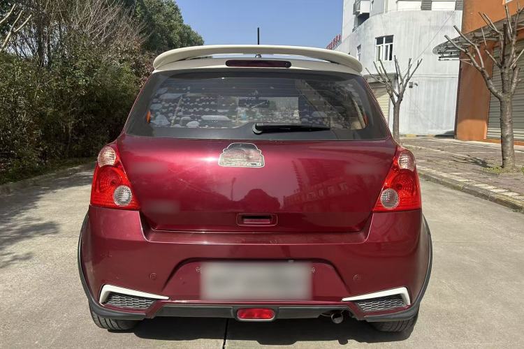 Used Suzuki Swift 2016 1.5L Manual Fashion Model Exterior 4