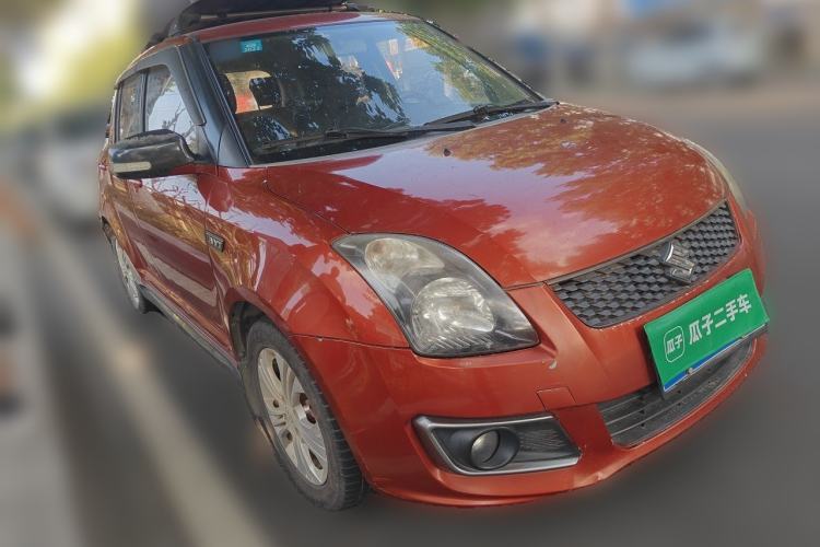 Used Suzuki Swift 2016 1.5L Manual Fashion Model Front Right 45 Deg