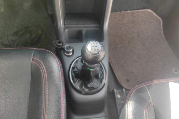 Used Suzuki Swift 2016 1.5L Manual Fashion Model Gear Lever
