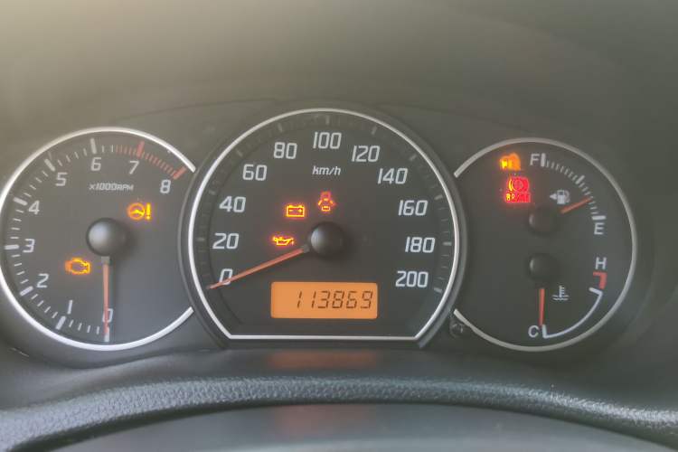 Used Suzuki Swift 2016 1.5L Manual Fashion Model Odometer Close Up