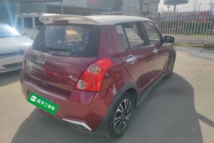 Used Suzuki Swift 2016 1.5L Manual Fashion Model Rear Right 45 Deg