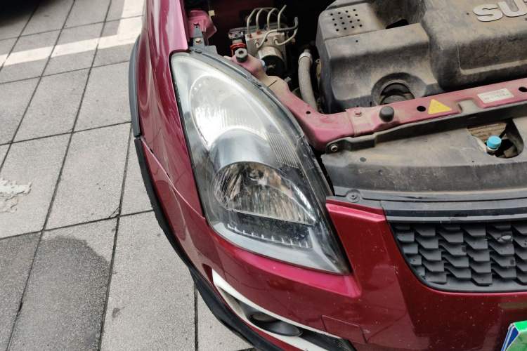 Used Suzuki Swift 2016 1.5L Manual Fashion Model Right Front Headlight