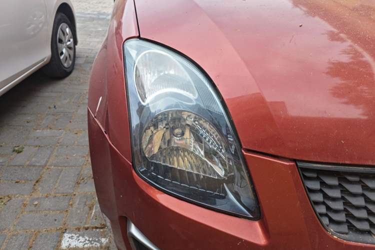 Used Suzuki Swift 2016 1.5L Manual Fashion Model Right Front Headlight