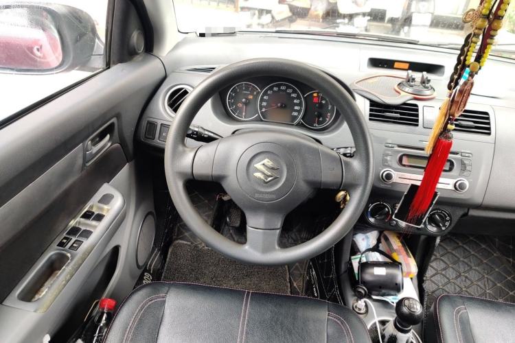 Used Suzuki Swift 2016 1.5L Manual Fashion Model Steering Wheel