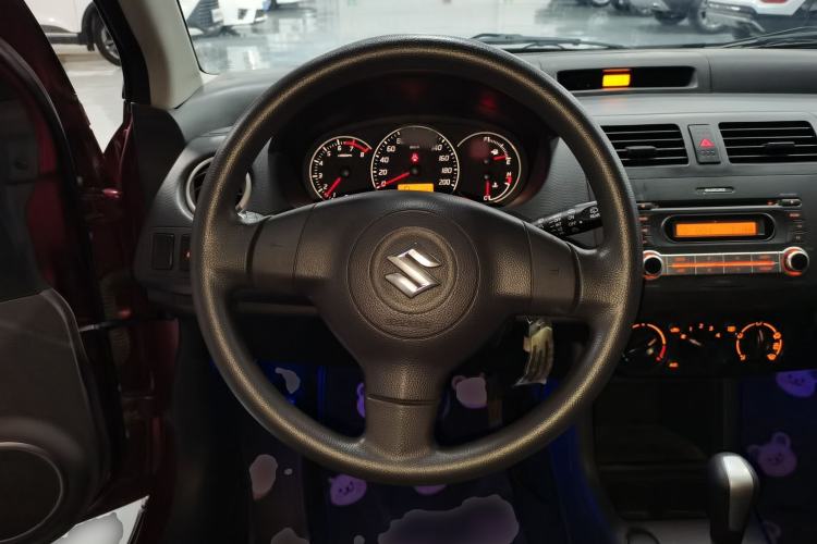 Used Suzuki Swift 2016 1.5L Automatic Fashionable Coolplay Edition Steering Wheel