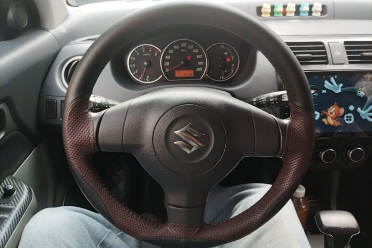 Used Suzuki Swift 2016 1.5L Automatic Fashionable Coolplay Edition Steering Wheel