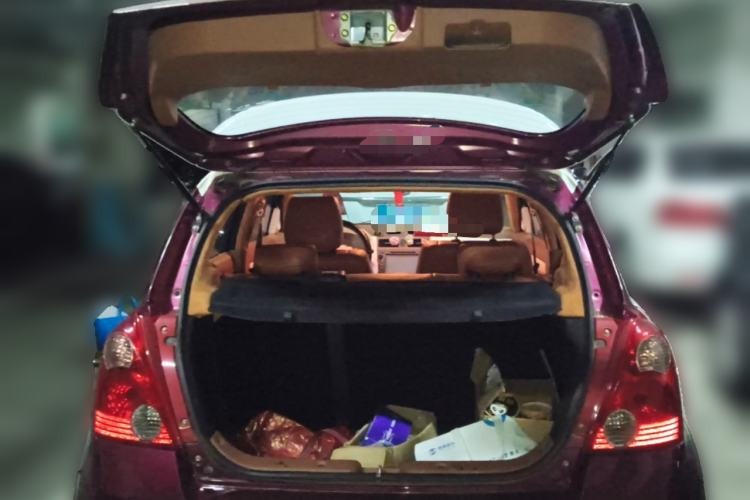 Used Suzuki Swift 2016 1.5L Automatic Fashionable Coolplay Edition Trunk
