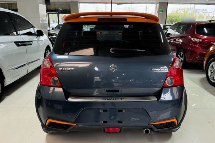 Used Suzuki Swift 2016 1.5L Automatic Fashionable Coolplay Edition Exterior 11