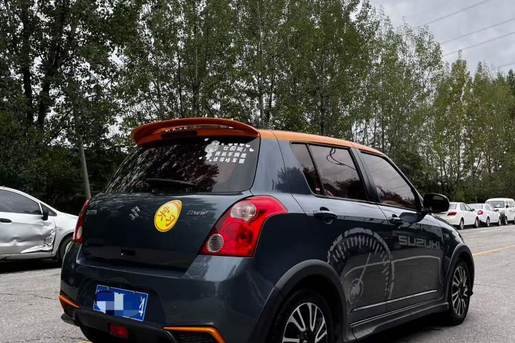 Used Suzuki Swift 2016 1.5L Automatic Fashionable Coolplay Edition Exterior 4