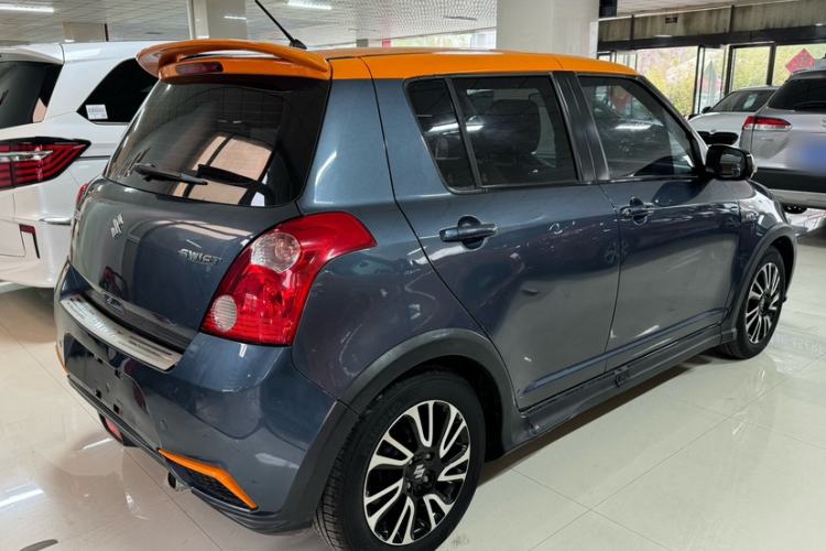 Used Suzuki Swift 2016 1.5L Automatic Fashionable Coolplay Edition Exterior 5