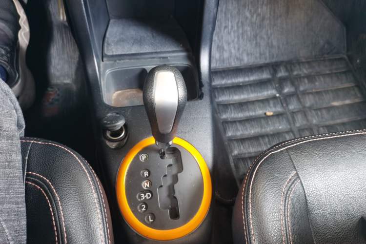 Used Suzuki Swift 2016 1.5L Automatic Fashionable Coolplay Edition Gear Lever