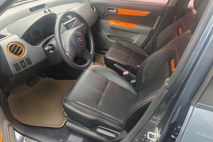Used Suzuki Swift 2016 1.5L Automatic Fashionable Coolplay Edition Interior 1