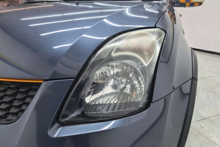 Used Suzuki Swift 2016 1.5L Automatic Fashionable Coolplay Edition Left Front Headlight