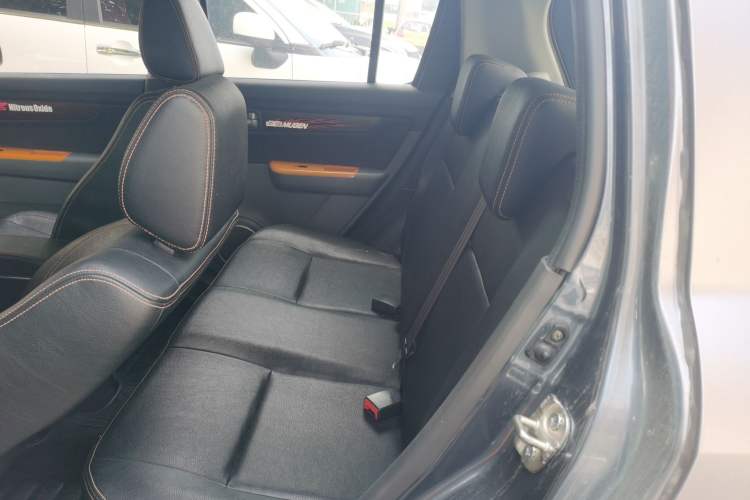 Used Suzuki Swift 2016 1.5L Automatic Fashionable Coolplay Edition Left Rear Seat