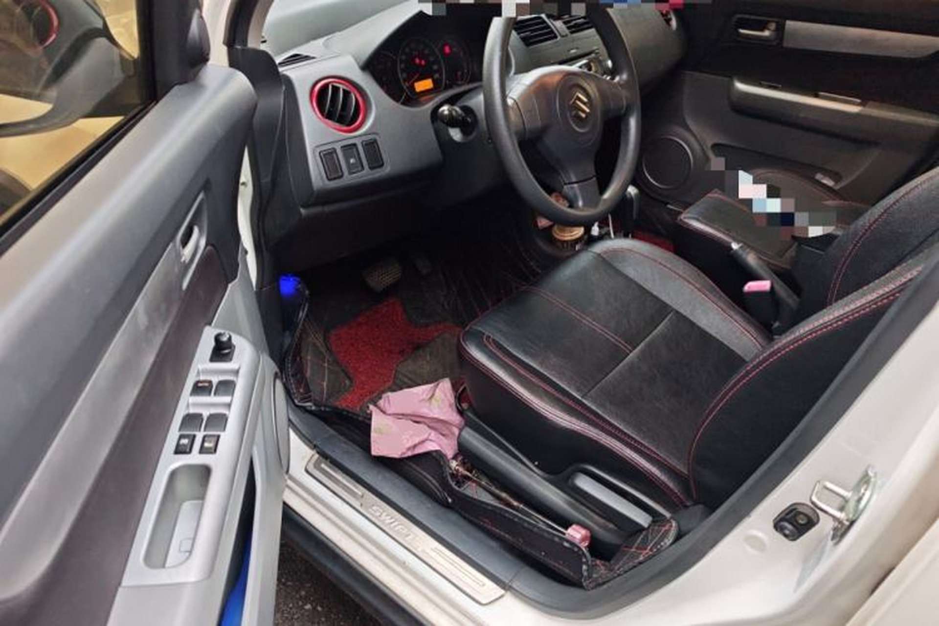 Used Suzuki Swift 2016 1.5L Automatic Fashionable Coolplay Edition Driver Seat