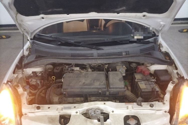 Used Suzuki Swift 2016 1.5L Manual Fashion Model Engine Bay