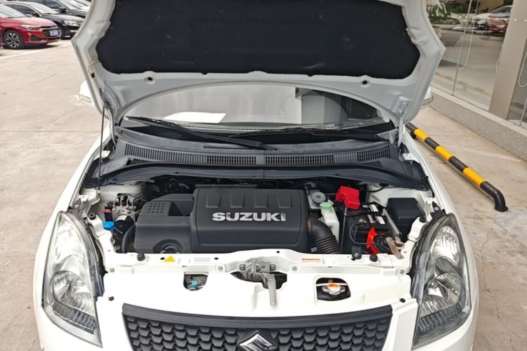 Used Suzuki Swift 2016 1.5L Manual Fashion Model Engine Bay
