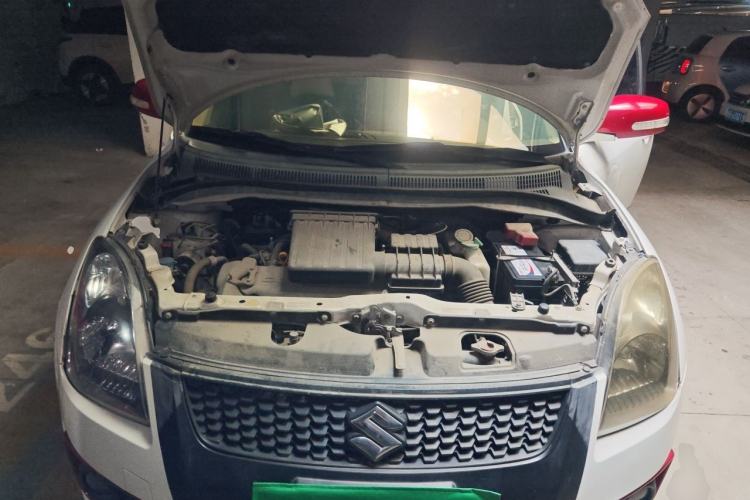 Used Suzuki Swift 2016 1.5L Automatic Fashionable Coolplay Edition Engine Bay