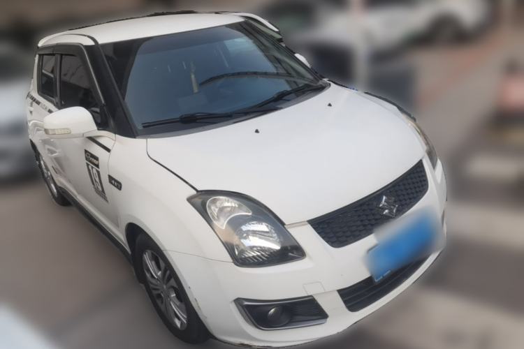 Used Suzuki Swift 2016 1.5L Manual Fashion Model Exterior 2