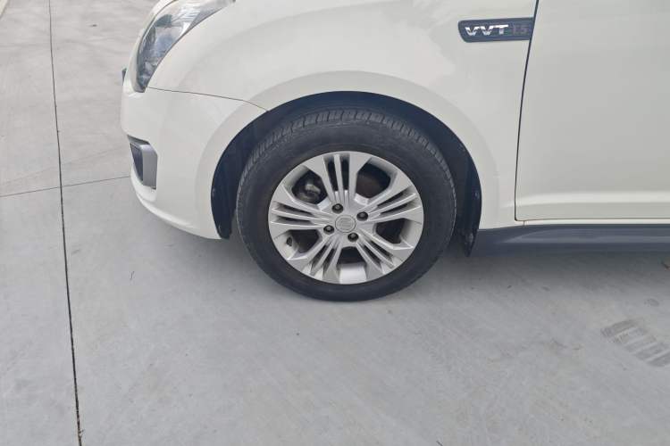 Used Suzuki Swift 2016 1.5L Manual Fashion Model Exterior 7