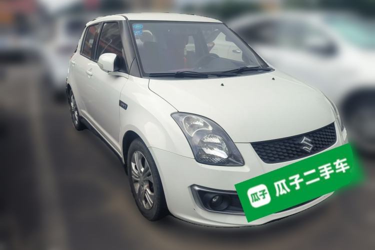 Used Suzuki Swift 2016 1.5L Manual Fashion Model Front Right 45 Deg
