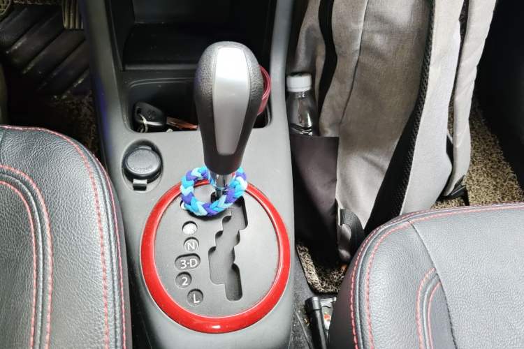 Used Suzuki Swift 2016 1.5L Automatic Fashionable Coolplay Edition Gear Lever