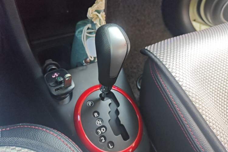Used Suzuki Swift 2016 1.5L Automatic Fashionable Coolplay Edition Gear Lever