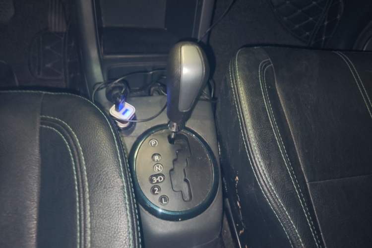 Used Suzuki Swift 2016 1.5L Automatic Fashionable Coolplay Edition Gear Lever