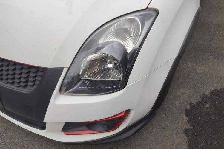 Used Suzuki Swift 2016 1.5L Automatic Fashionable Coolplay Edition Left Front Headlight