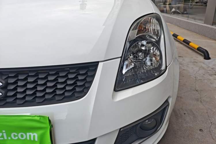 Used Suzuki Swift 2016 1.5L Manual Fashion Model Left Front Headlight
