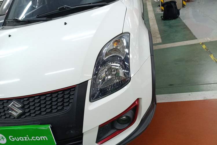 Used Suzuki Swift 2016 1.5L Automatic Fashionable Coolplay Edition Left Front Headlight