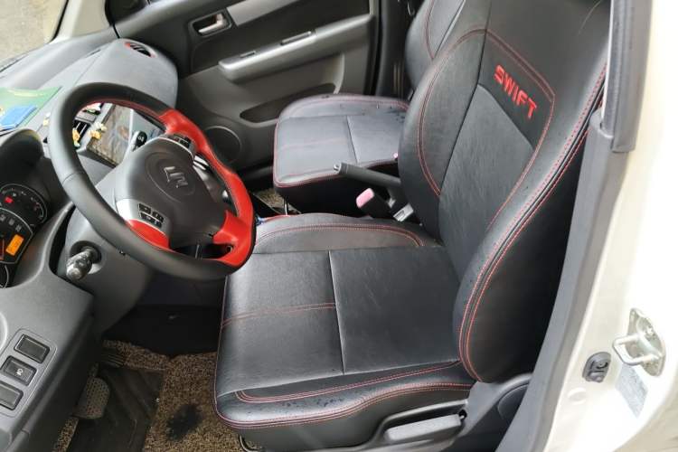 Used Suzuki Swift 2016 1.5L Automatic Fashionable Coolplay Edition Left Front Seat