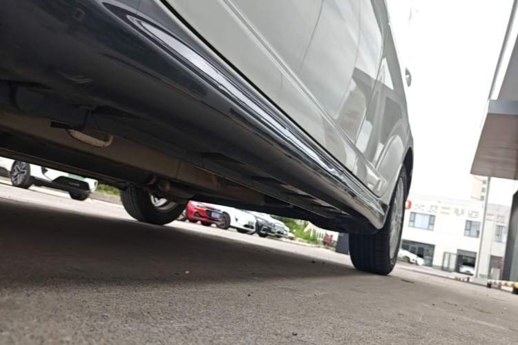 Used Suzuki Swift 2016 1.5L Manual Fashion Model Left Side Sill